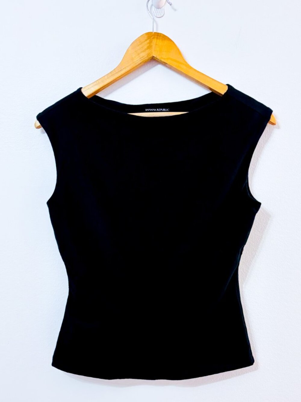 BANANA REPUBLIC Black Sleeveless Top | Minimalist Office | Small